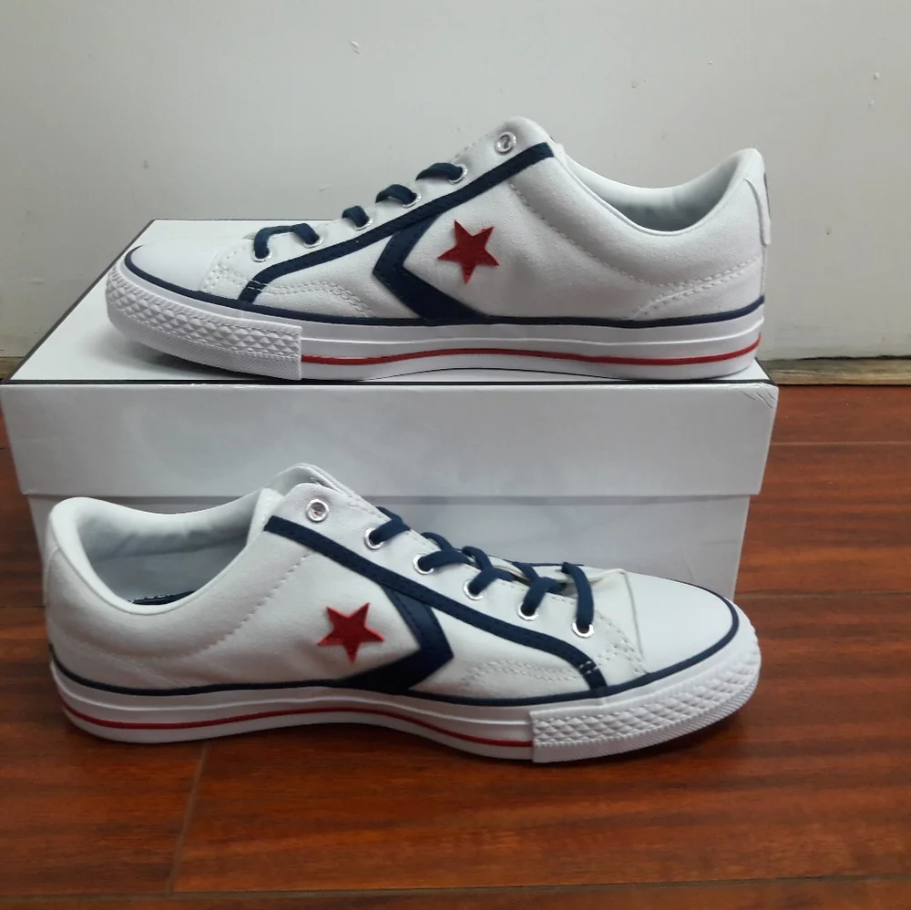 Converse - Picture 4 of 4